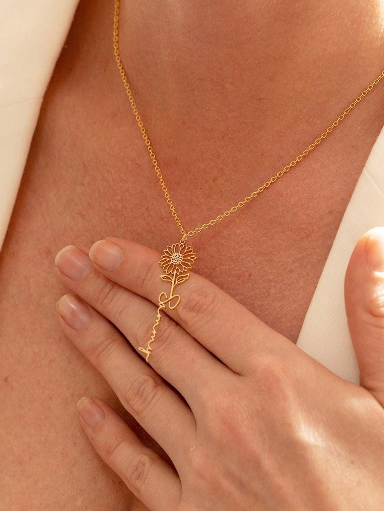 Personalisierte 12-Monats-Gebu – Birth Flower Necklace Bewertung und Preis
