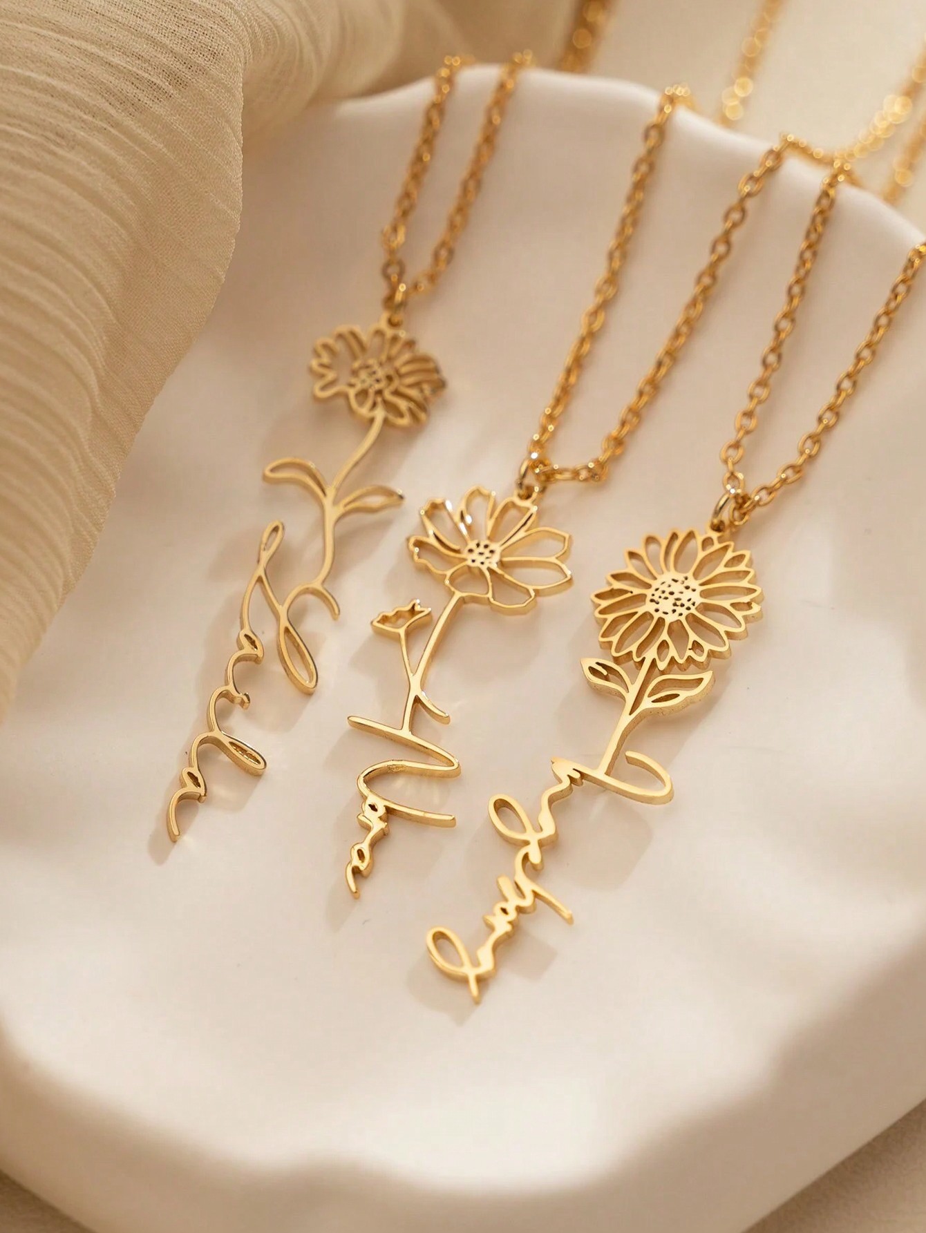 Personalisierte 12-Monats-Gebu – Birth Flower Necklace Bewertung und Preis